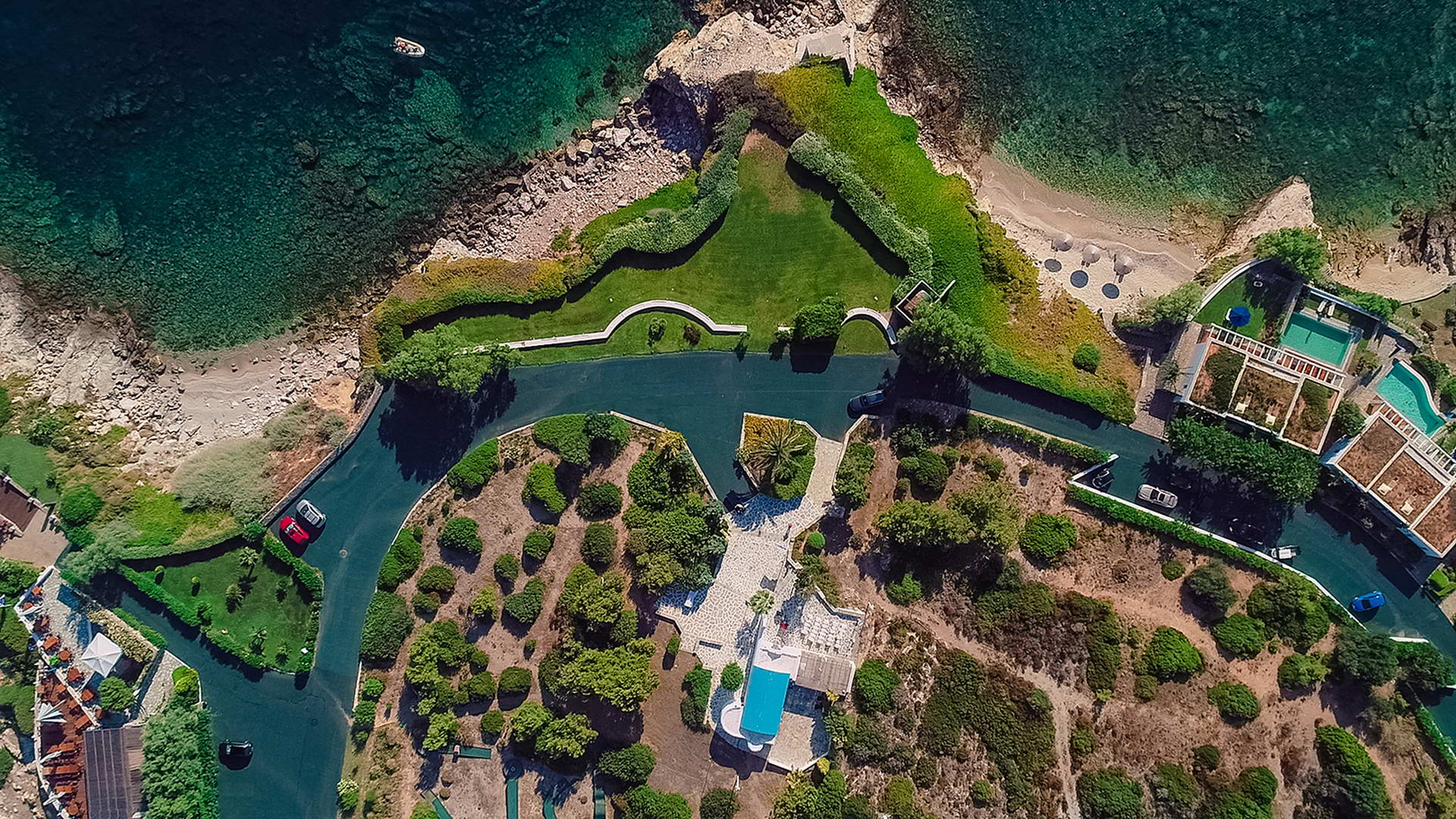 GRAND RESORT